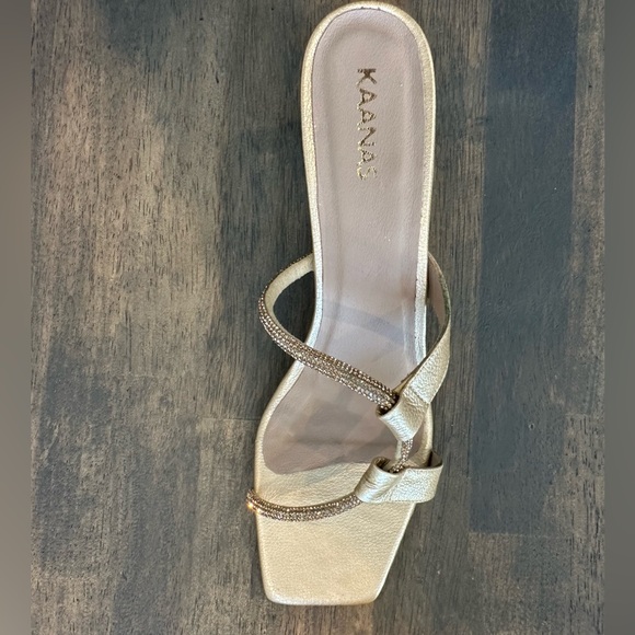 Kaanas Metallic Gold Heels - Picture 1 of 5
